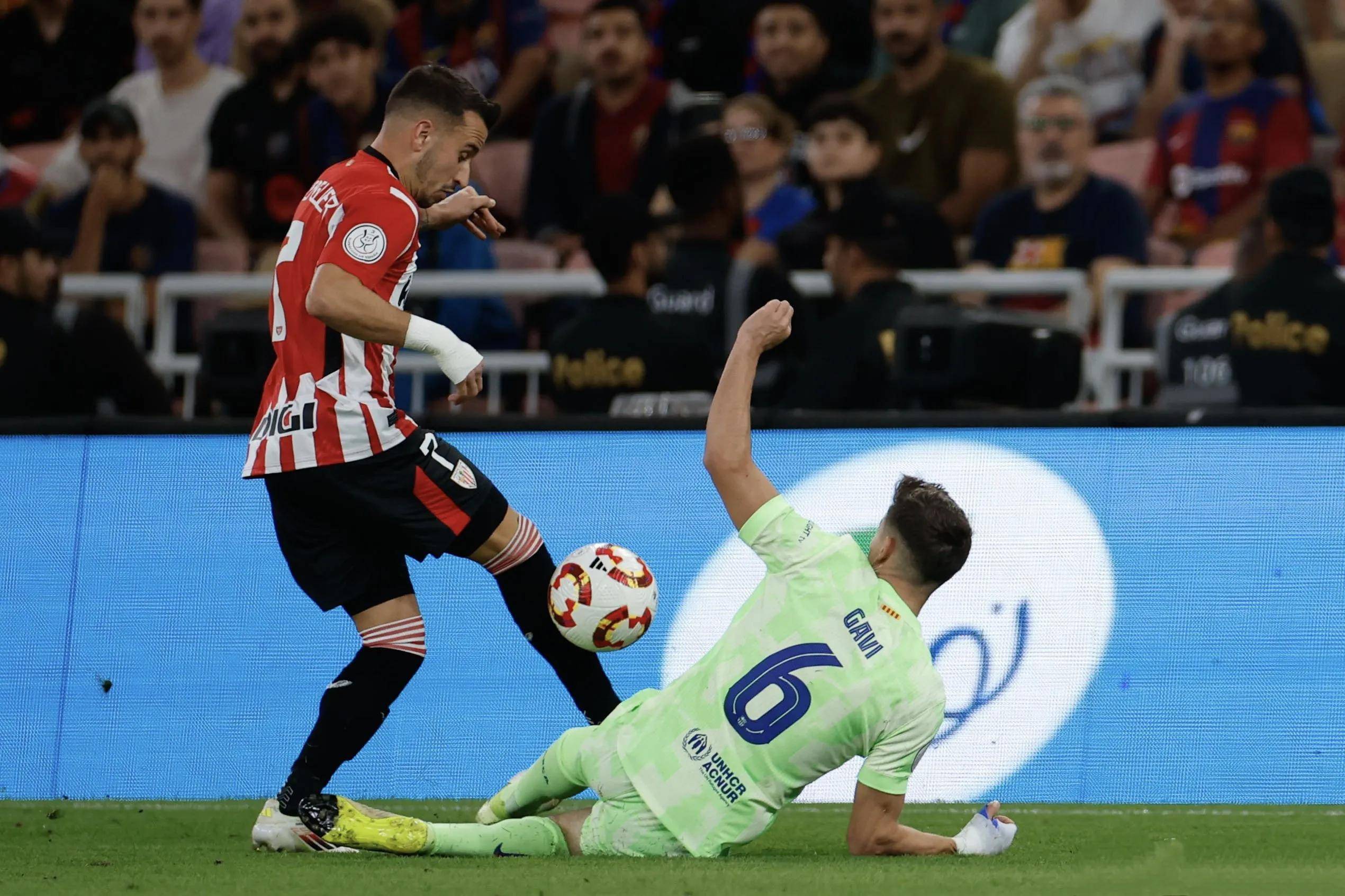 世俱杯冠军-巴萨再次客场失利，遭遇两连败