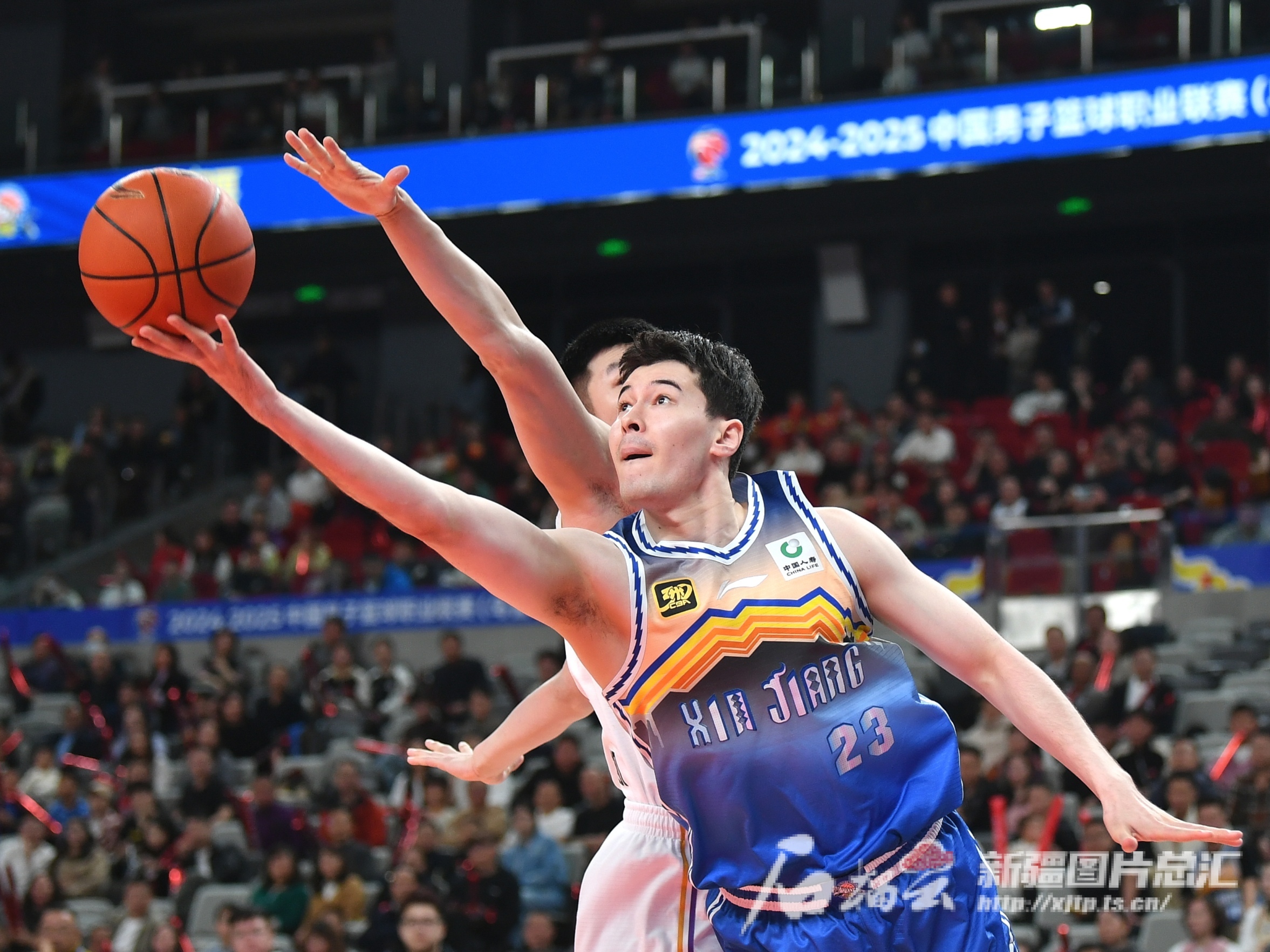 世俱杯赛程-新疆队全力备战，争取胜利晋级