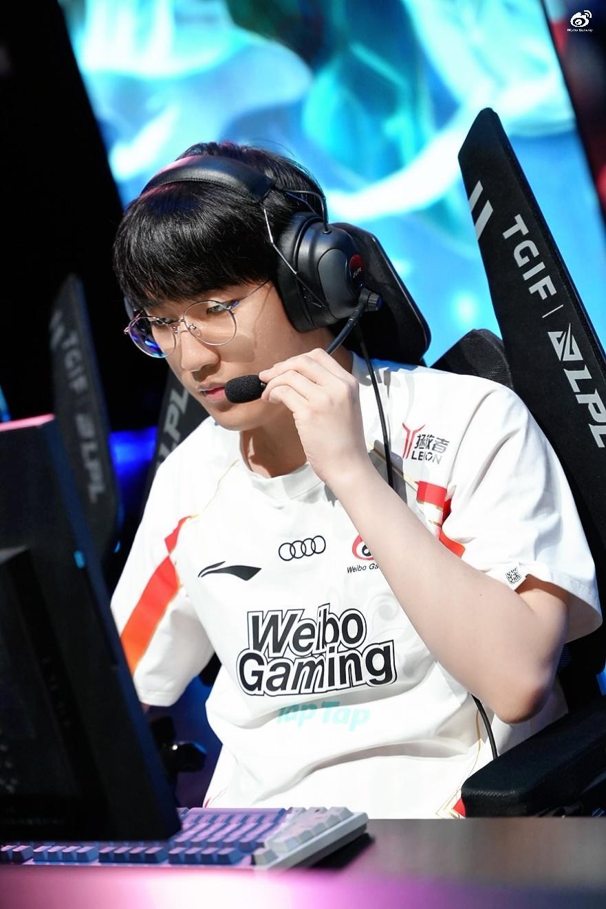 100T轻取NS，Tarzan单局斩获MVP鏖战多局半决赛，让粉丝疯狂欢呼的简单介绍