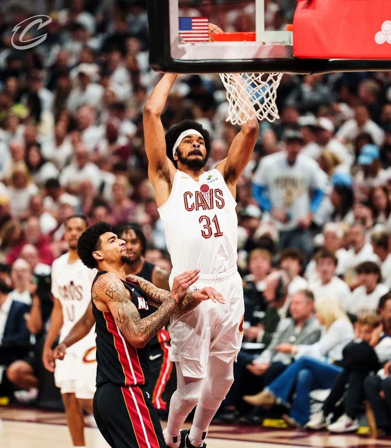 关于热火队主场失利，士气稍显低迷的信息