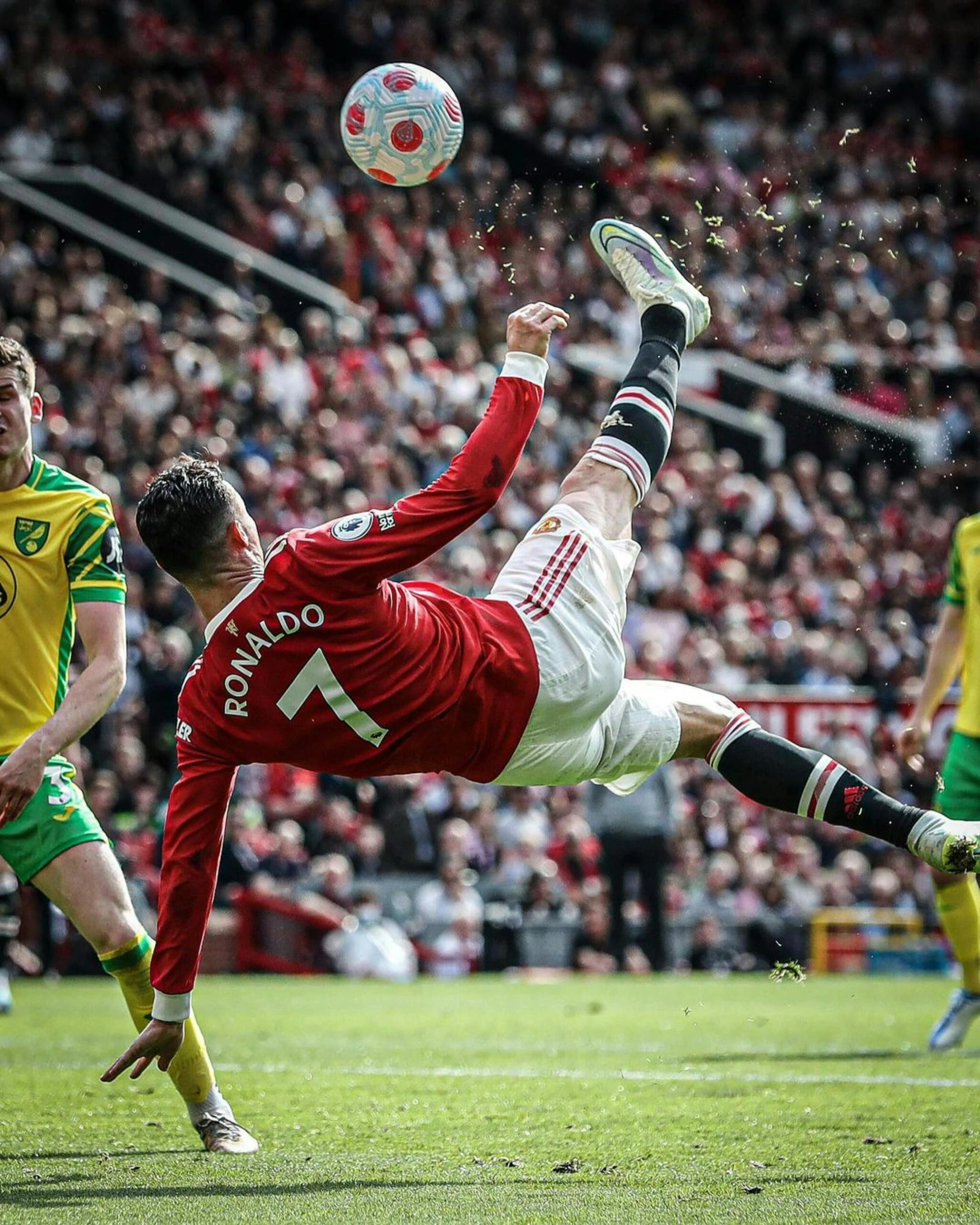 世俱杯决赛-包含顶级足球比赛上演精彩一幕,球员表现引人关注的词条