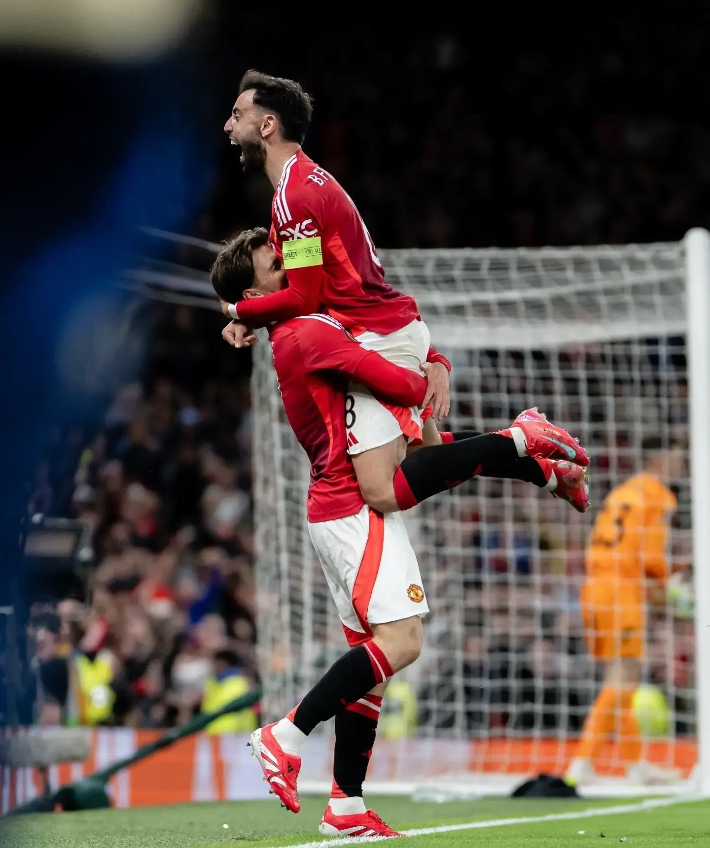 关于切尔西决战曼联客场,争取三分带回的信息 关于切尔西决战曼联客场,争取三分带回的信息