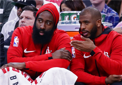 赛场拼杀成风,火箭战绩闪耀 赛场拼杀成风,火箭战绩闪耀