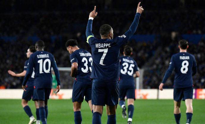 关于巴黎横扫法国，凯恩统治全场的信息