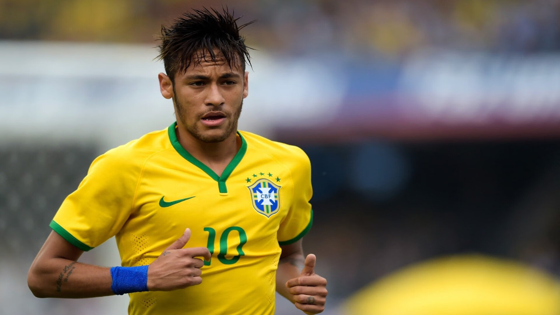 世俱杯时间-加国新星陨落，36岁老枪绝杀！波兰爆冷加拿大，苏亚雷斯一战封神