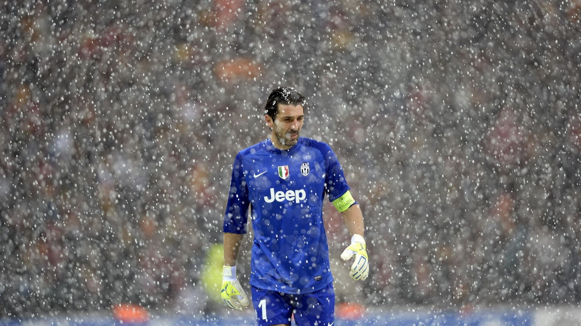 冷门横扫背后的孤胆英雄,辛杜高光映衬丹麦悲情夜